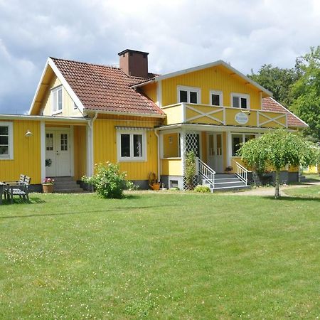 Hotel & Pensionat Bjoerkelund Stenbrohult  外观 照片