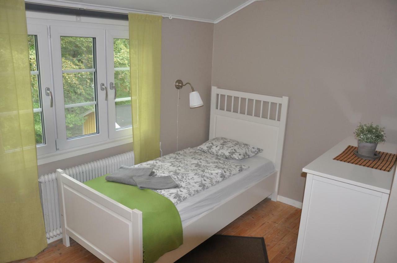 Hotel & Pensionat Bjoerkelund Stenbrohult  外观 照片
