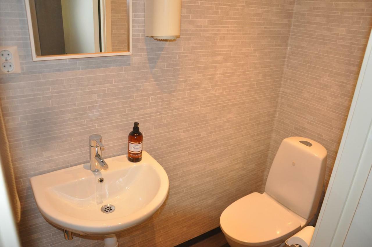 Hotel & Pensionat Bjoerkelund Stenbrohult  外观 照片